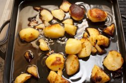 Crispy golden roast potatoes